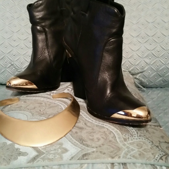 Dolce Vita Boots - Picture 1 of 6